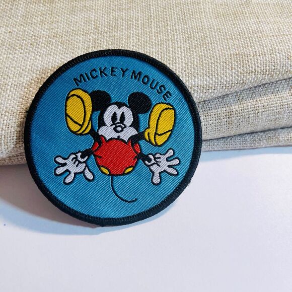 Iron on Patch-Mickey Mouse-Disney‎ - Picture 1 of 1